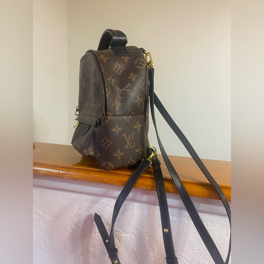Mini Backpack – High Quality - Picture 2 of 5